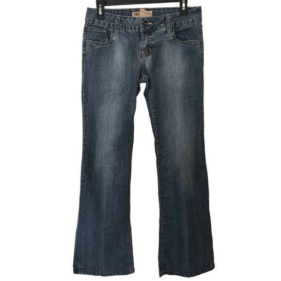 YMI Size 7 Flared Leg Low Rise Jeans 82% cotton 16% polyester 2% spandex - Picture 1 of 5